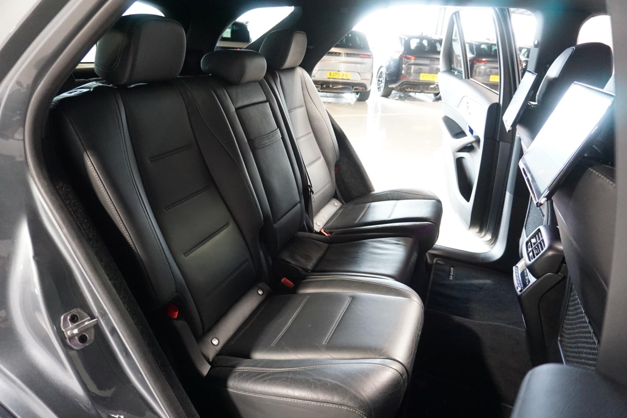 Mercedes-Benz GLE 2.9 GLE400d AMG Line (Premium Plus) SUV 5dr Diesel G-Tronic 4MATIC Euro 6 (s/s) (7 Seat) (330 ps)